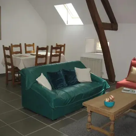De 2 Chambres Avec Terrasse Amenagee Et Wifi A Coulours Apartment *